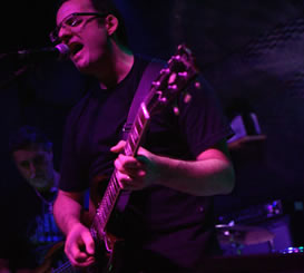 B Music bar - Skin Blues Trio