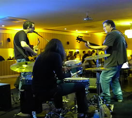 Evento Alpha Decor - Skin Blues Trio