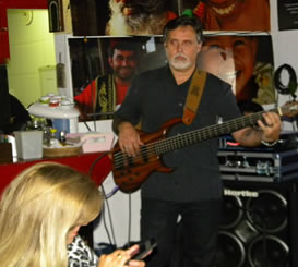 Manali - Skin Blues Trio