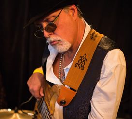 Skin Blues Trio 2022