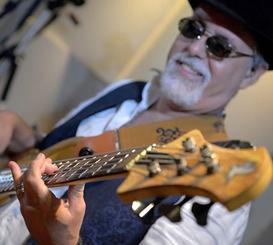 Skin Blues Trio Julho/2022